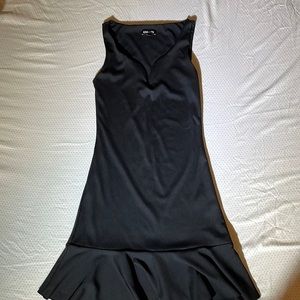 Black contour ribbed wire ruffle dress